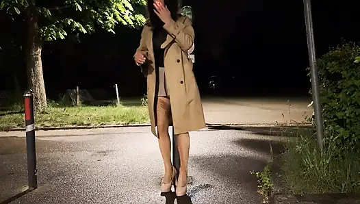 A wild and sudden cumshot in nylon tights