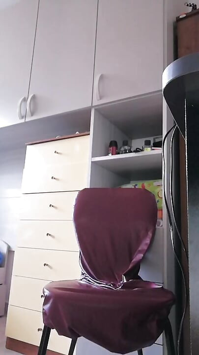 温かい声からとても楽しんでいます!