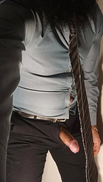 HUGE PRECUM AND GREAT CUMSHOT'S