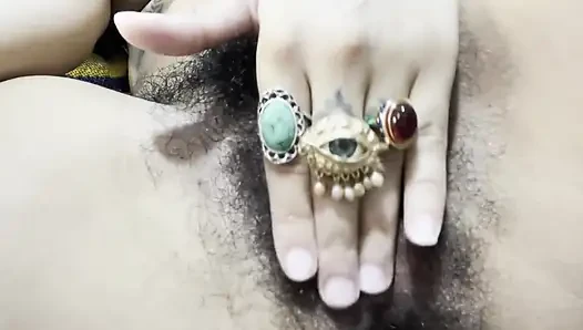 [Close up] Bidadari arab latina fingering memeknya sendiri sampai orgasme