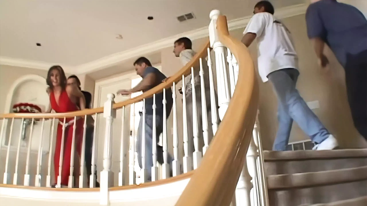 Isabel Ice一次需要大量鸡巴