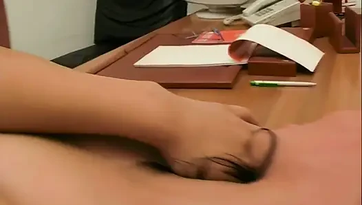 Er Ist Seine Sekretärin Eng