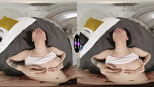 Rihanna Black Drops Her Towel For The Neighbor's Morning Surprise - TeenMegaWorld