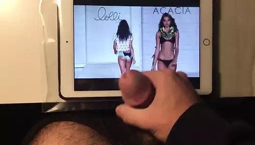 Daniela lopez ओसोरियो सह श्रद्धांजलि