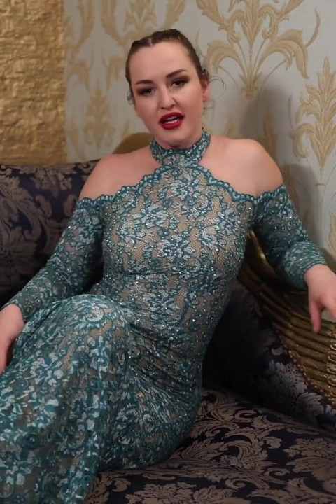Vivienne L'amour - What Can You Do for Me Slave?