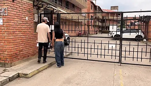 Настоящий секс в домашнем видео с моей сводной сестрой с большой попкой - Artemisa74