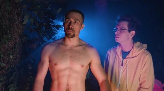 Super stud vs. hot nerd (2018)