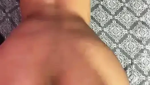 Gadis senior kampus disetubuhi oleh juniornya