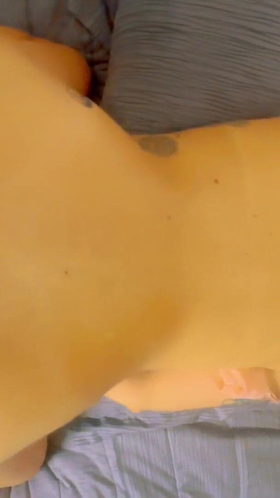 لحظة مهمة من "يضاجعني حتى يقذف في كسي وأصبح هائجا حقا"
