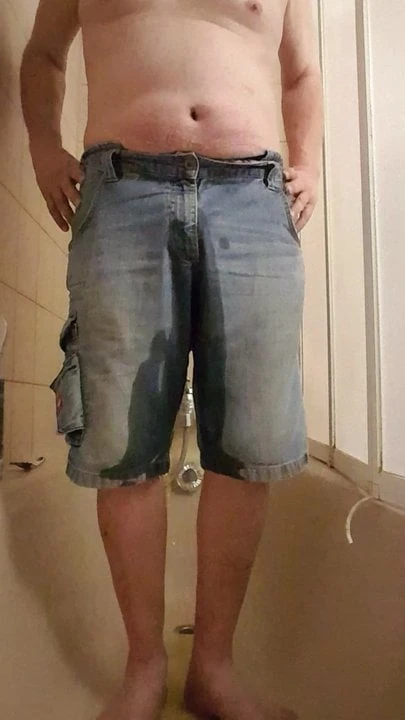 Pee in Jeans again