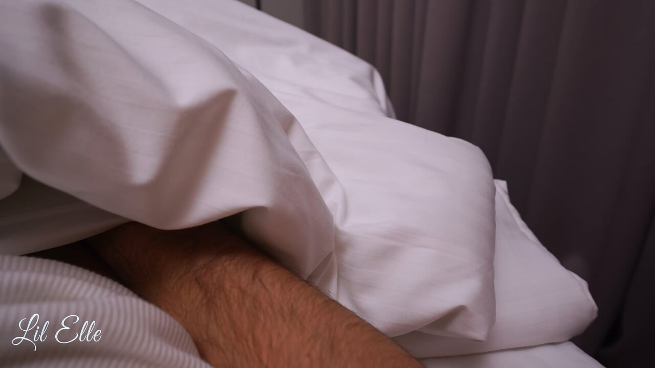 UNEXPECTED Paris Sleepover with My Stepmom - Finished with a Thick CREAMPIE