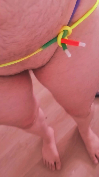 Berjalan dengan memek panas