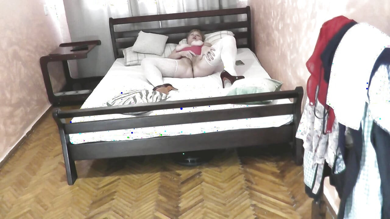 รุ่นแม่น่าเย็ดผู้ใหญ่เซ็กซี่เดี่ยวใช้นิ้วติ้วหีเปียกจนน้ําแตกในห้องนอนน้ําหีแตก ตูดใหญ่ท่าหมา นมใหญ่ของจริง
