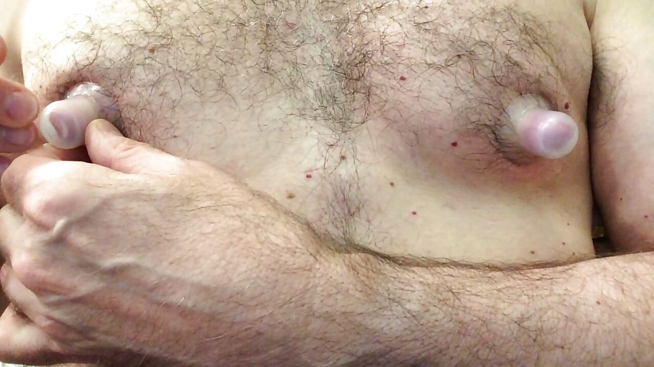 Nipple stretching with supple cups
