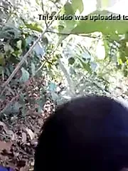 Az indiai hindi barátnő a szabadban dug a barátjával 29