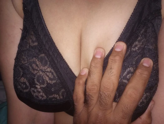 my husband playing with my boobs sehar 95