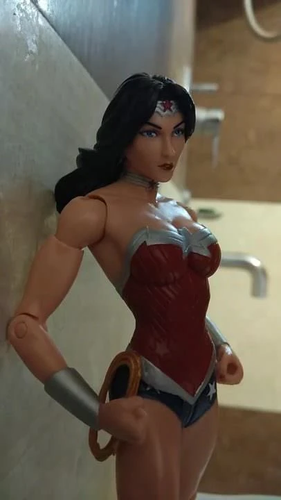 Figure bukkake Wonder Woman 4