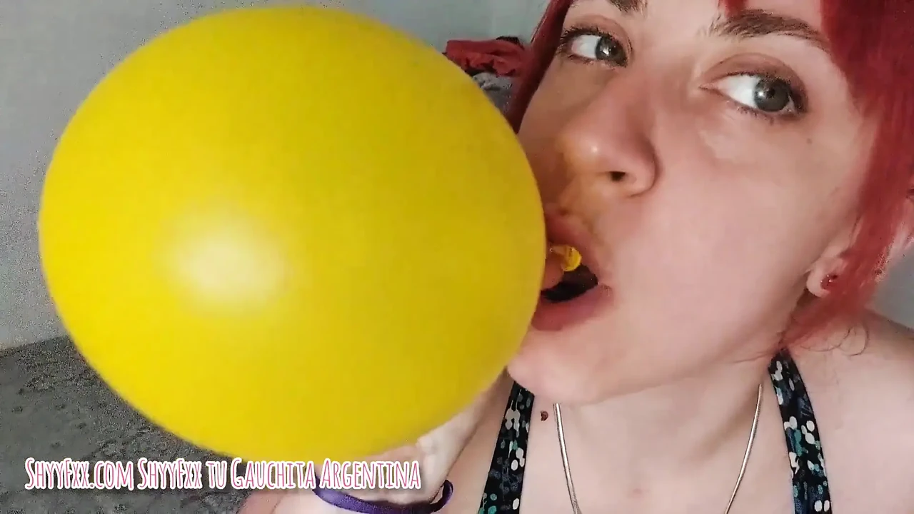 Session Inflating Balloons with Puffy Cheeks!