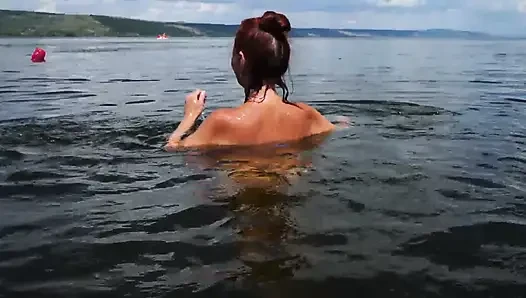 Volga-river'da yüzme