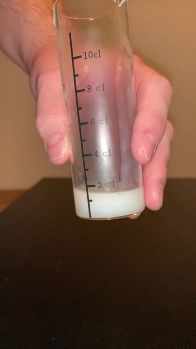 Measuring my cumshot! Almost 2 cl....