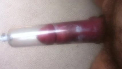 PUMPING MY COCK