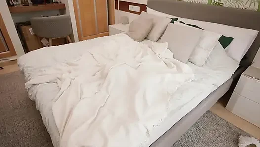 Aku menukar boneka seks erovenus sampai orgasme dan crot di dalam