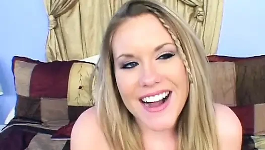 Красивая блондинка Alissa обожает черных мужиков