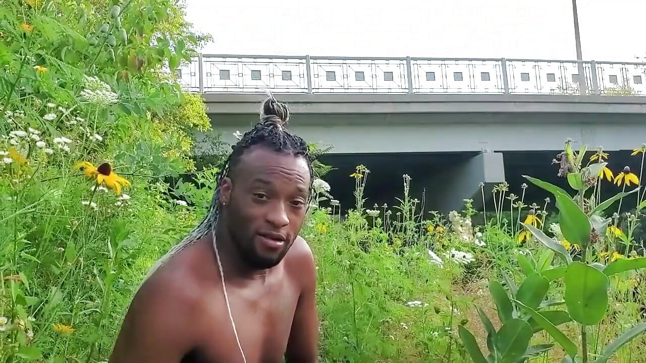 Caught Naked in Public!! Kennie Jai Jerks for All to See!!