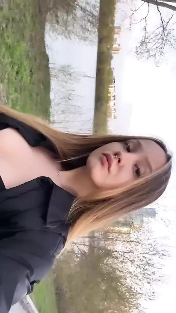 LillyCrei video