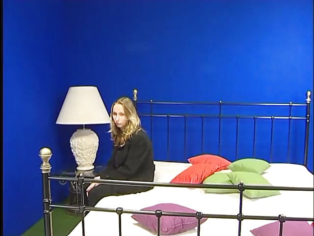 Sexy blonde teen sucks an older guy's cock at the casting
