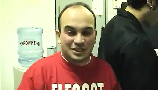 Nikmati adegan panas yang dipotong BTS