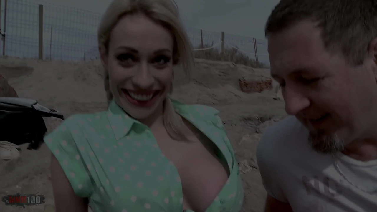 Chessie Kay: Fucking on the Beach with Big Tits British Pornstar Chessie Kay