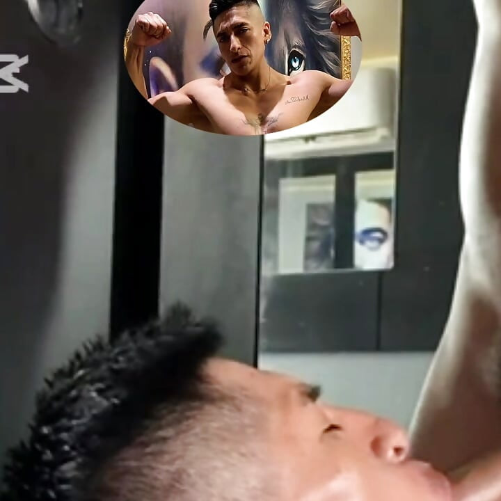 Anal dilatat de pula imensă a unei femei latino superbe!