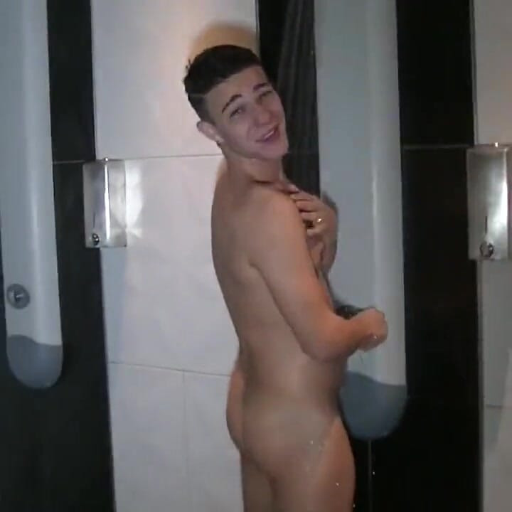 Brandon french slut fuckd babakc by Stepdaddy in the shower