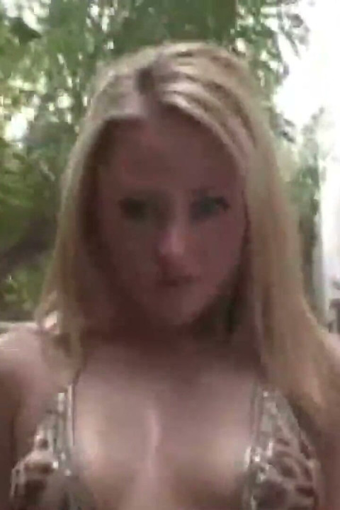 Gorgeous Blonde Teen Never Had Good Dick and Facial
