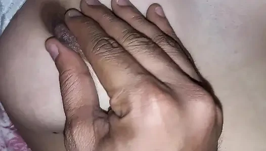 Video rekaman seks gadis desa india dengan memek sempit dientot habis-habisan