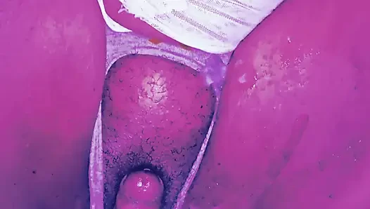 Aku ngentot celana dalam ibu tiriku sampai crot banyak banget di memek dan toketnya yang aduhai