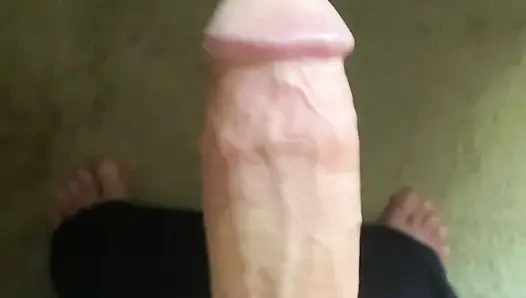 Sert yarak sikiyor