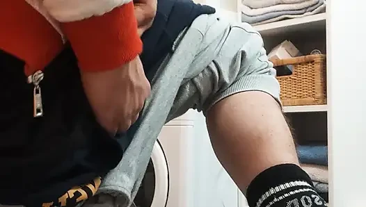 Dj -erkek kardeş şapkasız parasız ve ruh hali yok, ama kirli çoraplar.mmm adrenalin gibi