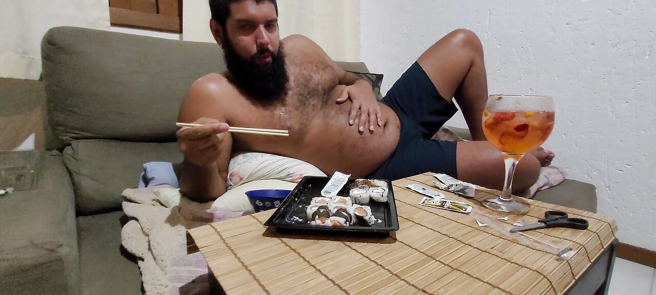 100-Piece Sushi Challenge: Completely Maxed Out & Bloated