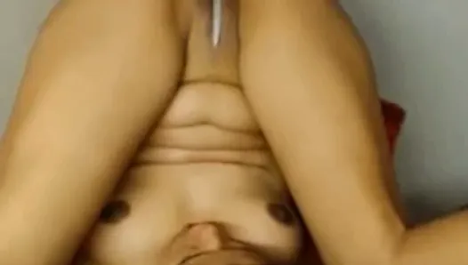 She turns upside down to cum in her mouth