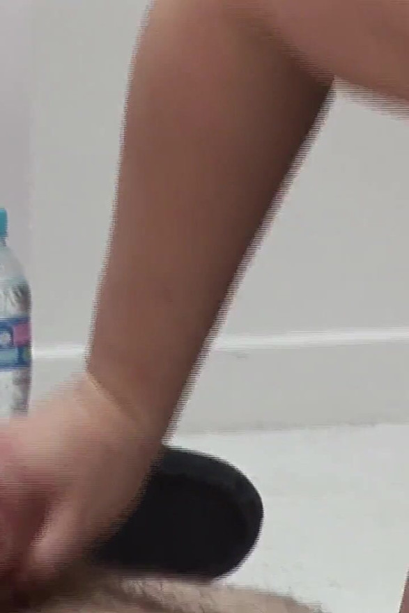 Who Cums First?