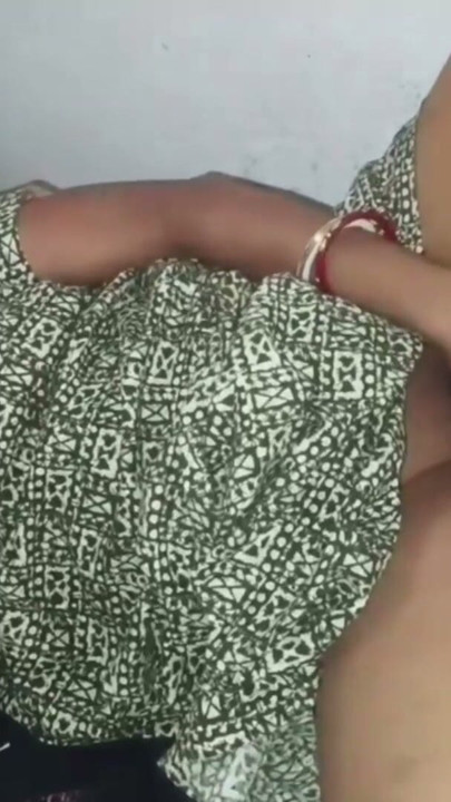 Season 379. Bengali bhabhi fucking with boyfriend wearing green nighty | Clip 1