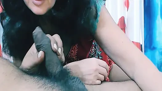 Gadis manis berhubungan seks dengan pria acak dengan bbc