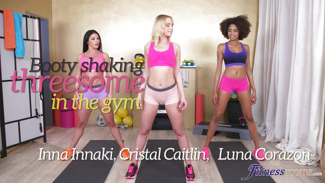 Fitness Rooms - Czech Vinna Reed Welcomes Luna for a Hot & Sweaty Lesbian 3some Gym Session Indoors
