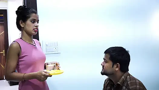 Indian Pati ne job se aakar apni patni ko chudayi ke maje karaye Vollvideo