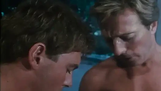 Moana Ve Kariyer Sürtük Arkadaşları Penis Emiyor Ve Her Delikten Alıyor