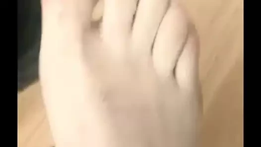 Georgian boy smelly feet qartvelis bichis suniani yle