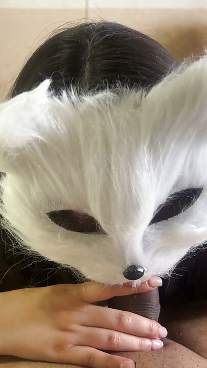 今日のLaerisはミルクを欲しがる子猫みたいに振る舞った。