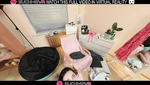 Die vollbusige brünette Remido genießt die sexuellen aktivitäten ihres freundes in VR.